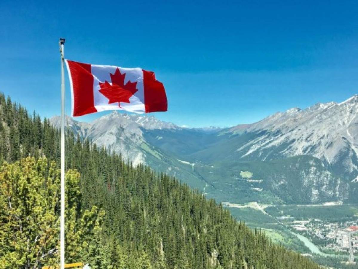 ¿Cómo obtener mi residencia en Canadá?