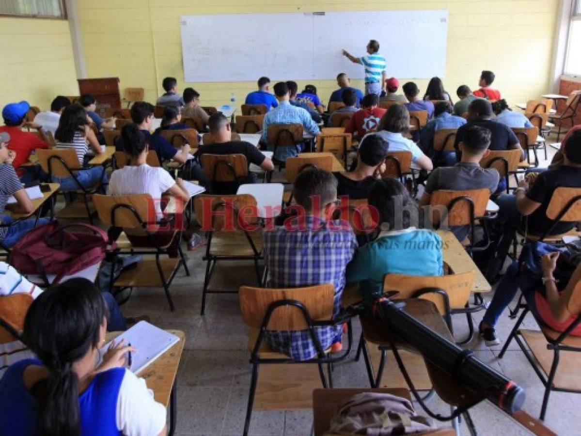 UNAH notifica despido a más de 3,000 profesores durante pandemia
