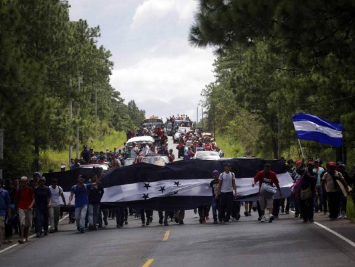 ¿Cuánta ayuda de EEUU perdería Honduras si caravana de migrantes no se detiene?