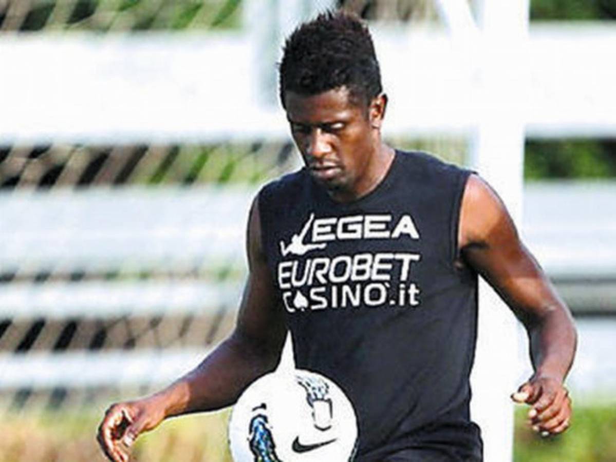 Edgar Álvarez se podría ir del Palermo en enero