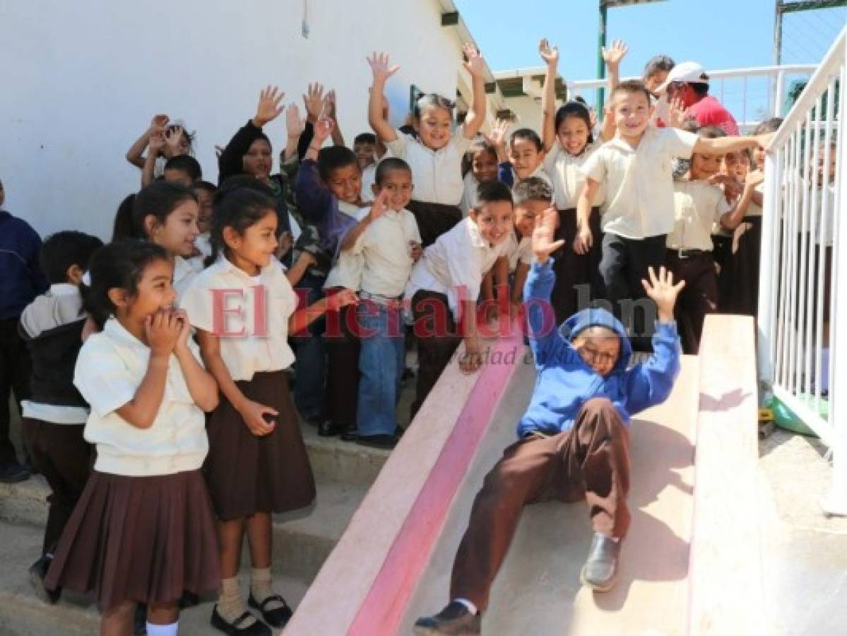 Estudiantes de la Escuela Virgen de Suyapa escalarán rocódromo para conocer de valores