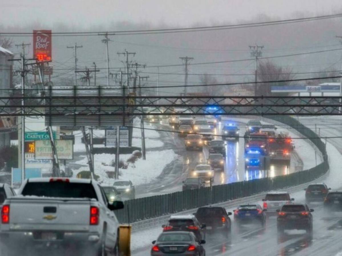 Más de 600,000 hogares sin energía eléctrica por una tormenta en el noreste de EEUU  