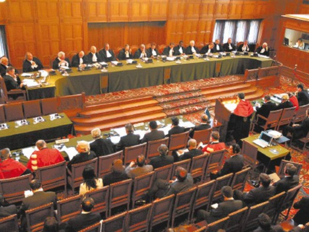 Desliz de embajada de Estados Unidos al mandar tuit a salvadoreños