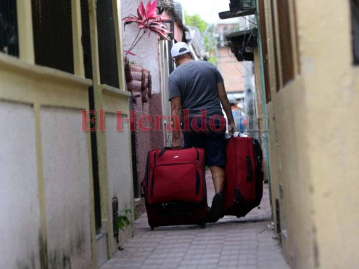 Huracán Iota: Alertados con altavoz capitalinos buscan dónde refugiarse