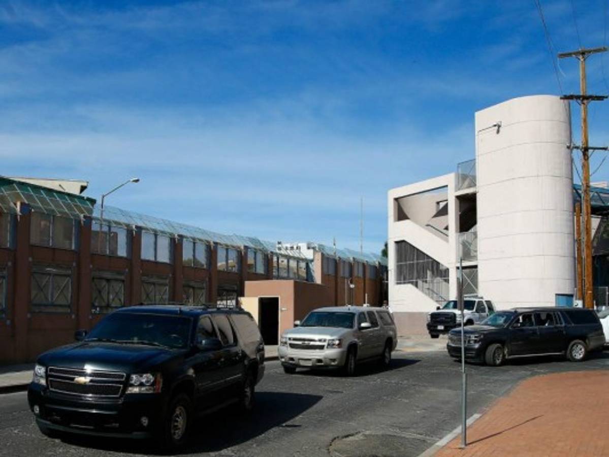 A motorcade with Attorney General Jeff Sessions tours the U.S.-Mexico border with border officials, Tuesday, April 11, 2017, in Nogales, Ariz. Sessions announced making immigration enforcement a key Justice Department priority, saying he will speed up deportations of immigrants in the country illegally who were convicted of federal crimes. (AP Photo/Ross D. Franklin)