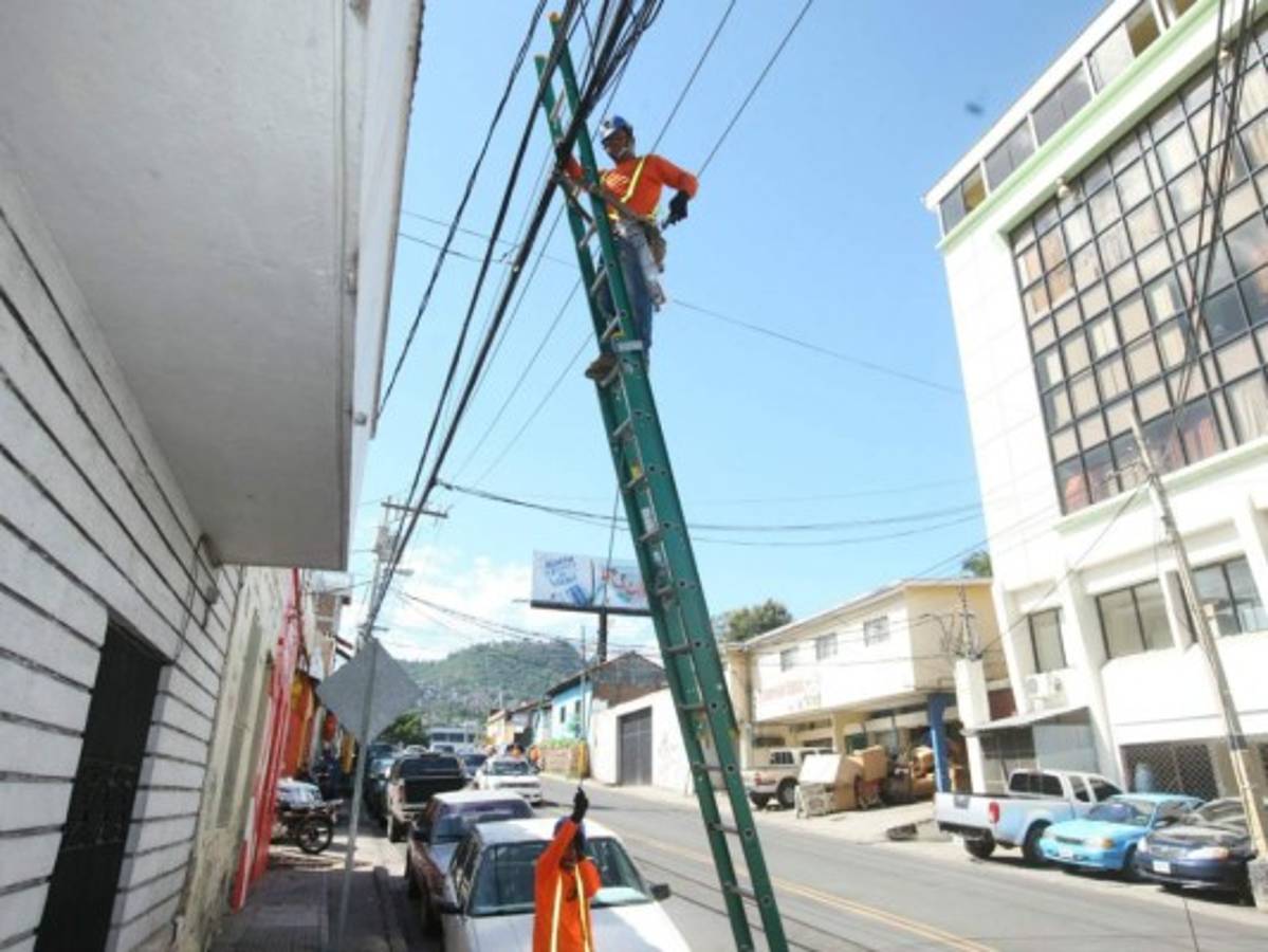 Retirarán 54 toneladas de cables sin utilidad en el Distrito Central