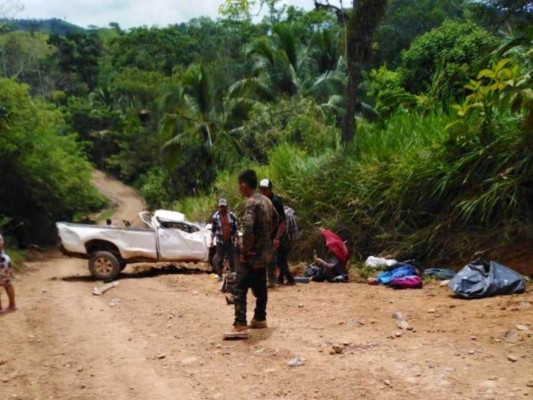 Cinco muertos y al menos una docena de heridos dejó accidente en Catacamas
