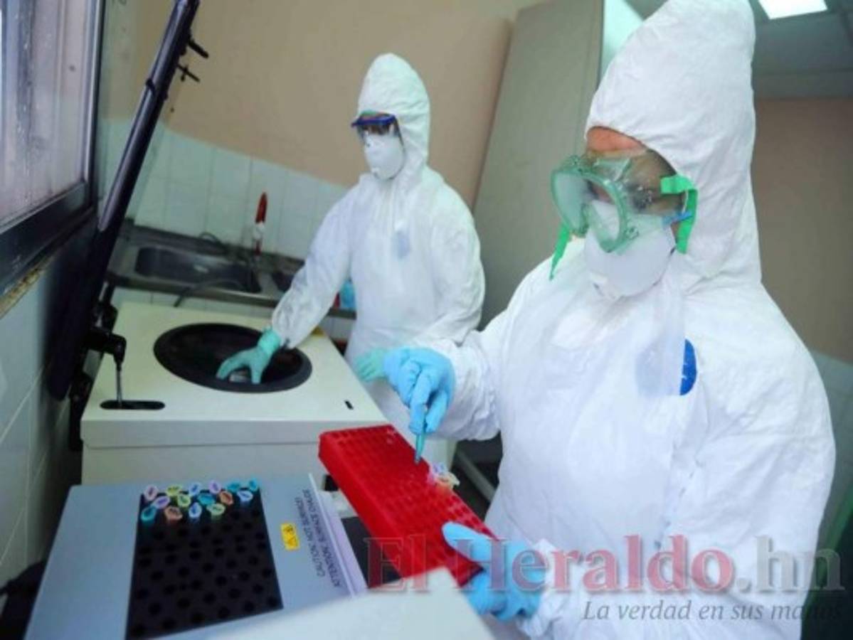 Clínicas en aeropuertos y un hospital móvil para Covid-19
