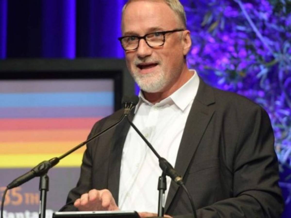 VIRAL: La inusual reacción del productor David Fincher al no ganar el Globo de Oro