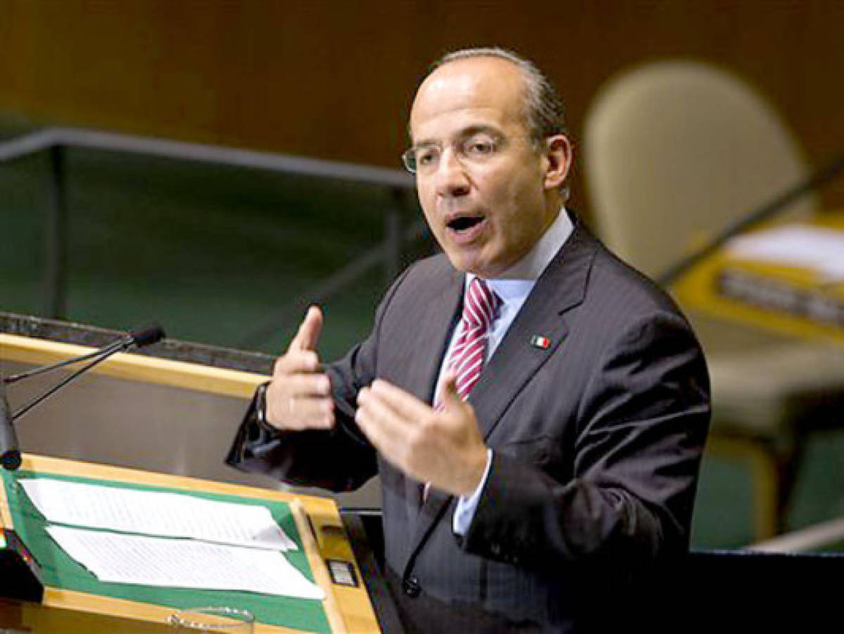 México promulga ley contra lavado de dinero