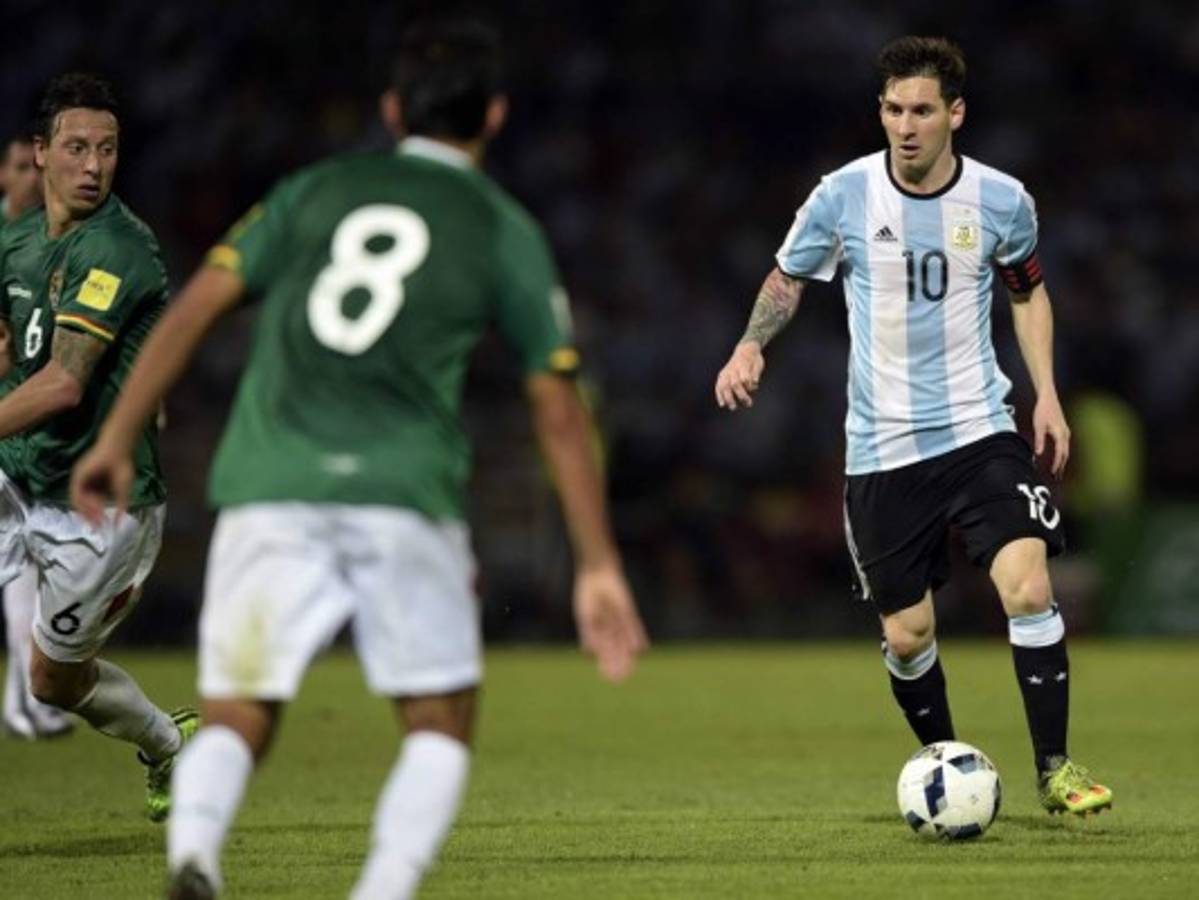 Argentina venció a Bolivia 2-0 con destellos de Messi y su gol 50 con la Albiceleste