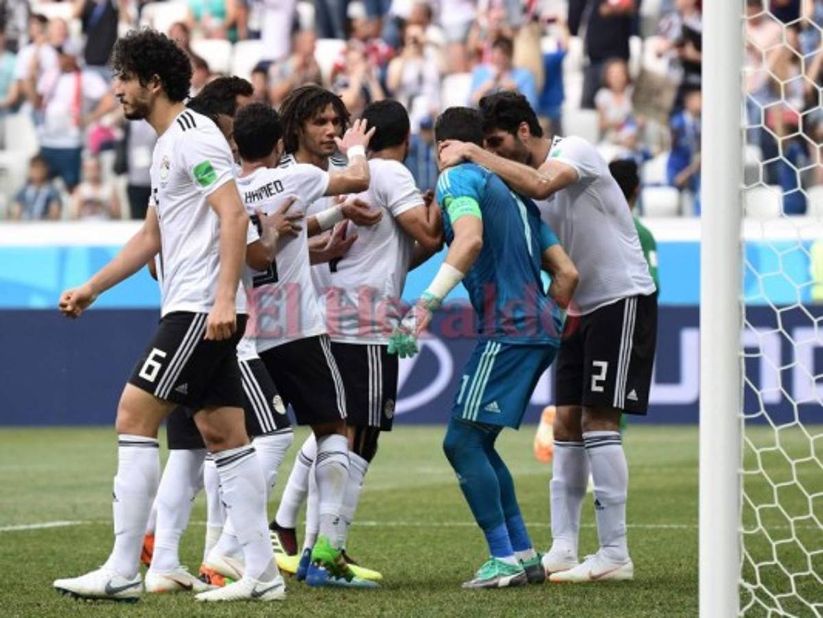 El Hadary, el más veterano del Mundial, adivinó y tapó un penal ante Arabia Saudita