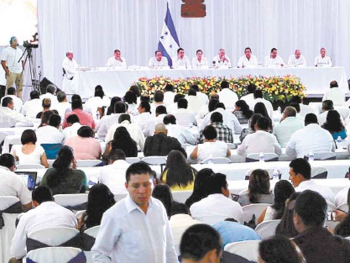 Congreso Nacional aprueba más de 100 ascensos militares