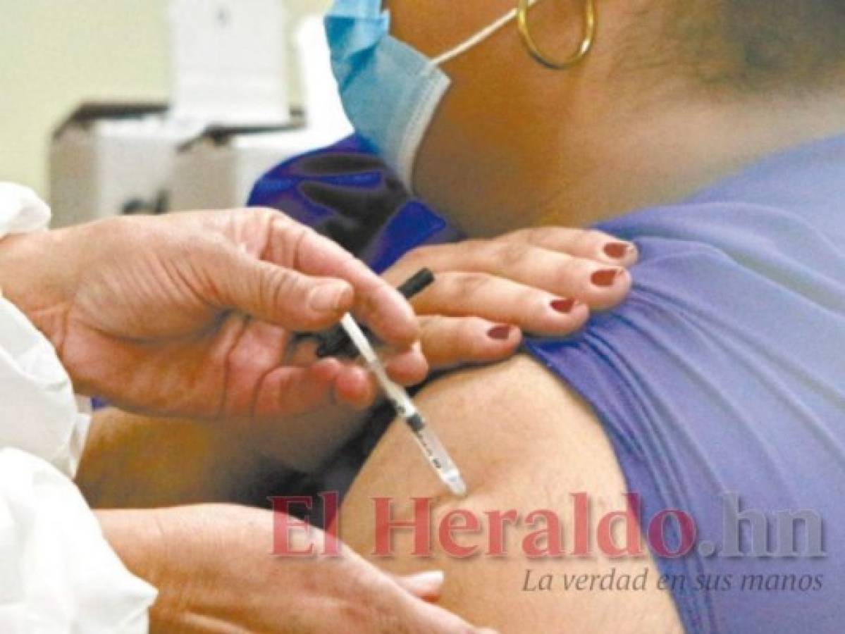 Efectos leves causó aplicación de vacuna contra covid-19 en Comayagua