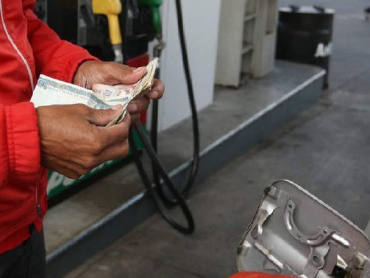 Combustibles subirán entre 40 y 80 centavos por galón en Honduras