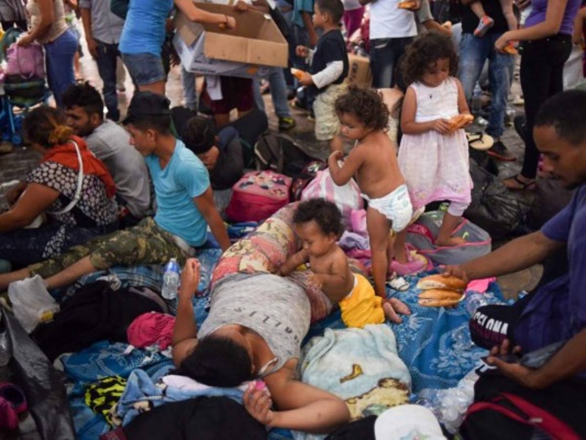 Deshidratación y diarreas afectan a migrantes hondureños