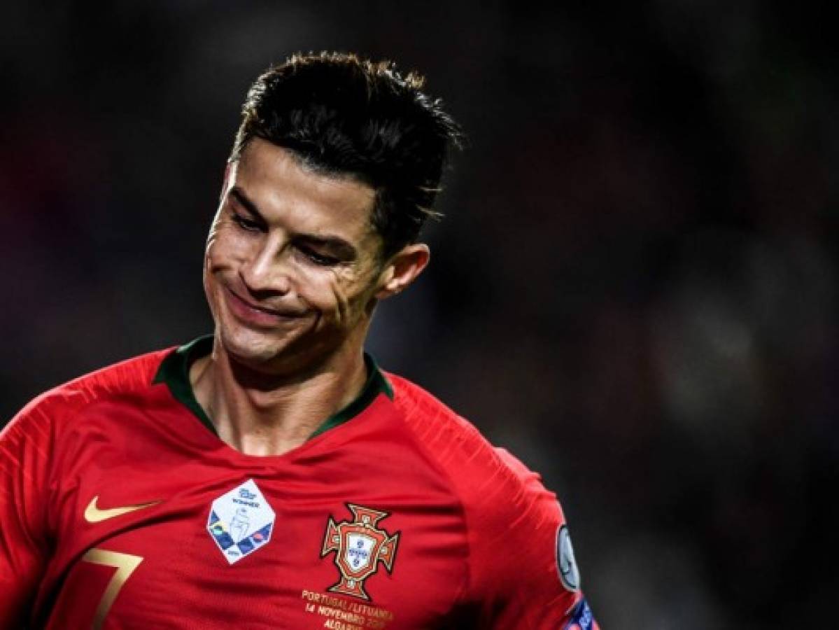 Con un 'hat-trick', Cristiano Ronaldo acerca a Portugal a la Eurocopa