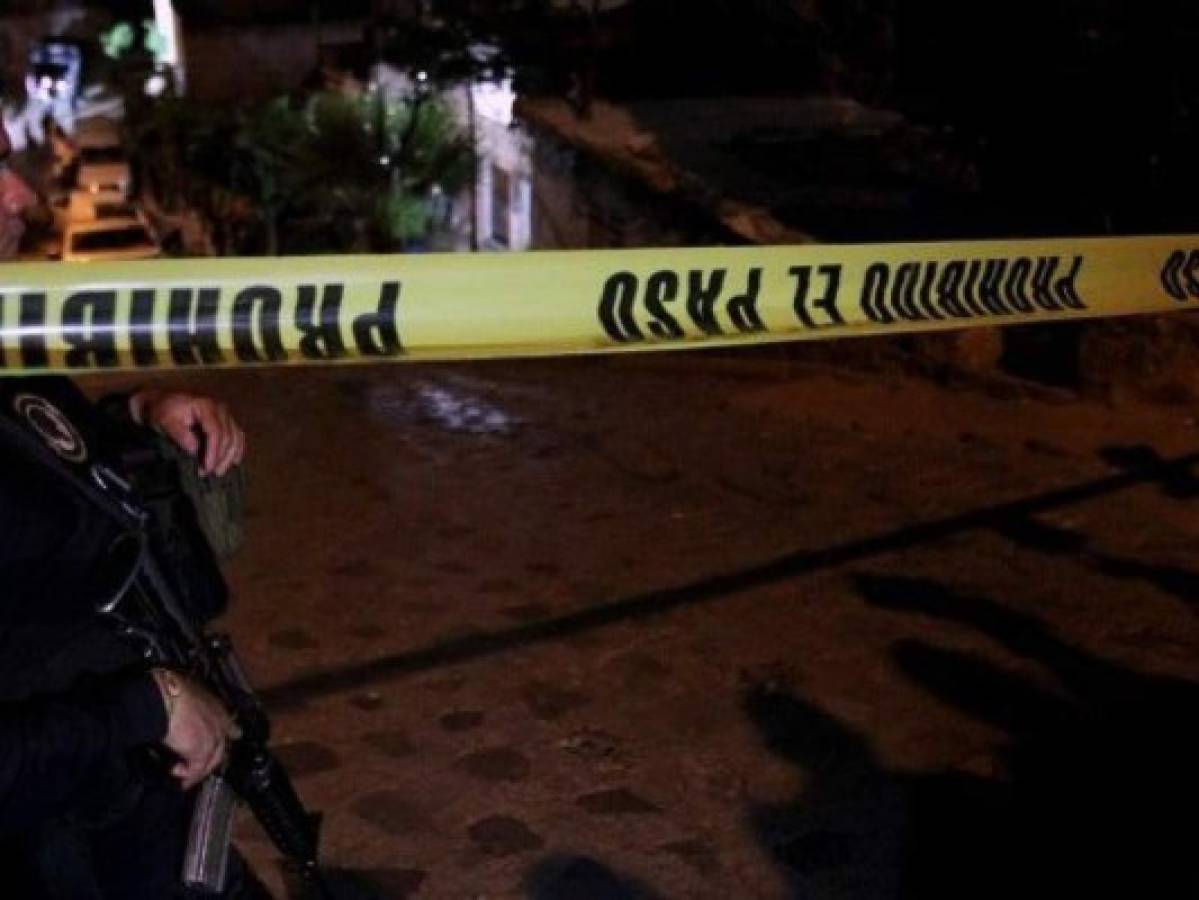 Tres muertos y dos heridos deja tiroteo contra una familia en Michoacán, México