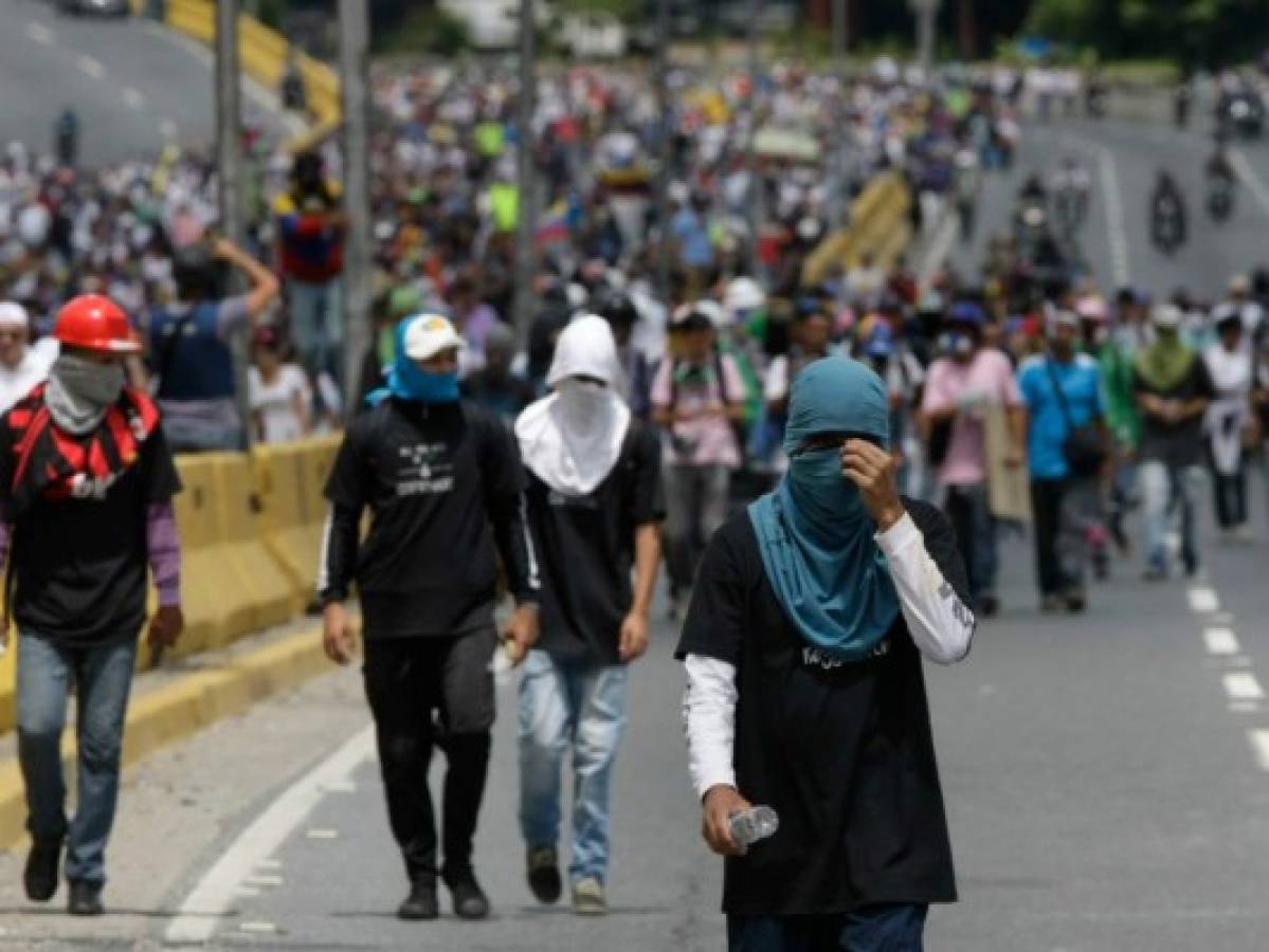 Venezuela: oposición toma vías para intensificar protestas