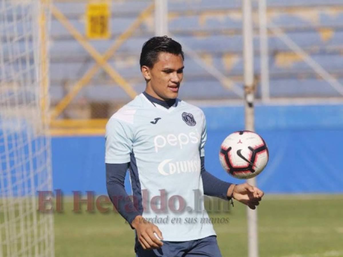 Defensa hondureño Denil Maldonado se va para el Pachuca de México