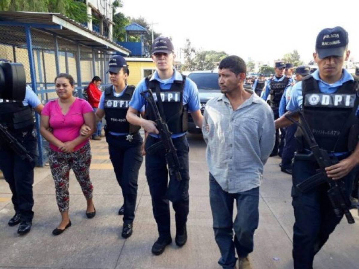Policía de Honduras detiene a presunto pandillero salvadoreño y a su esposa