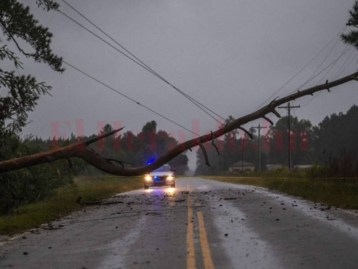 El hurácan Florence deja varios muertos y decenas atrapados en Estados Unidos  