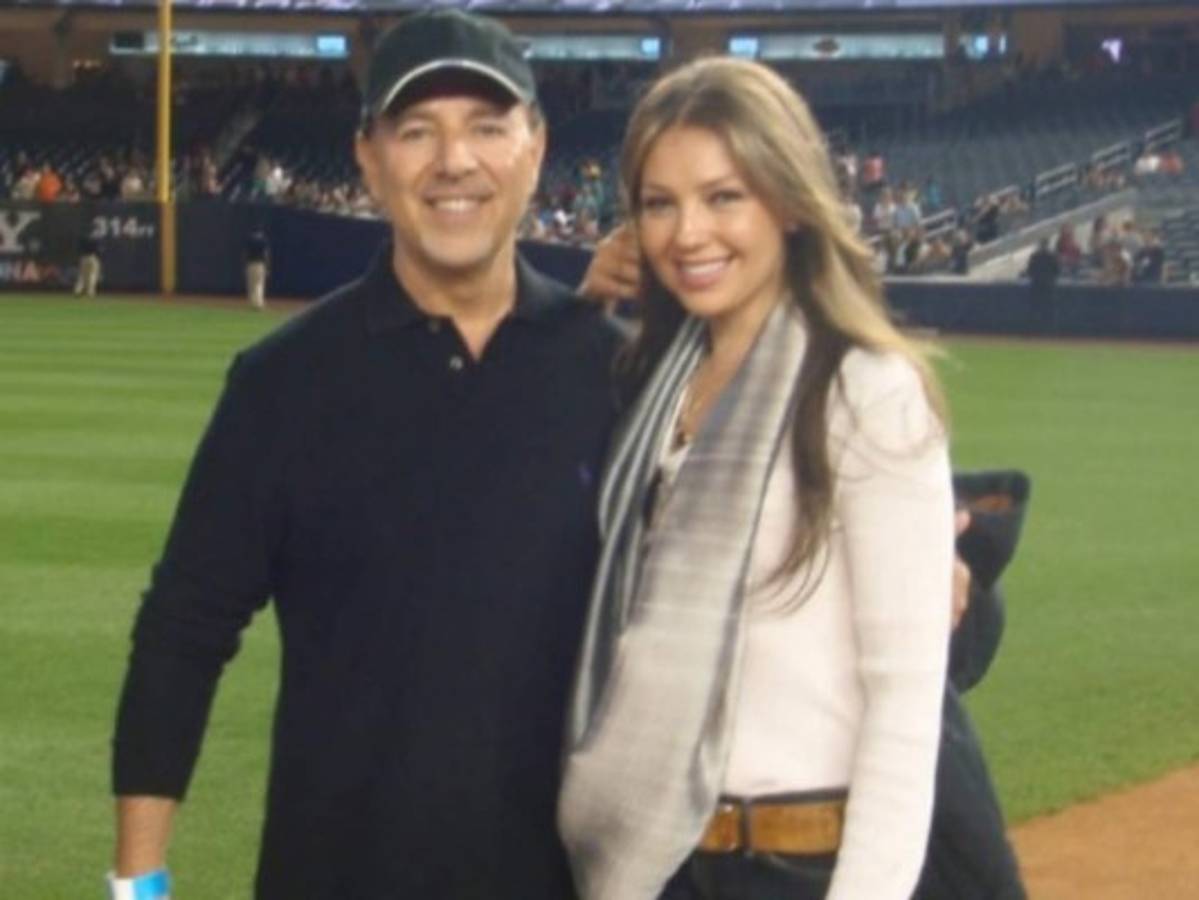 Tommy Mottola comparte controversial foto de su esposa Thalía en Instagram