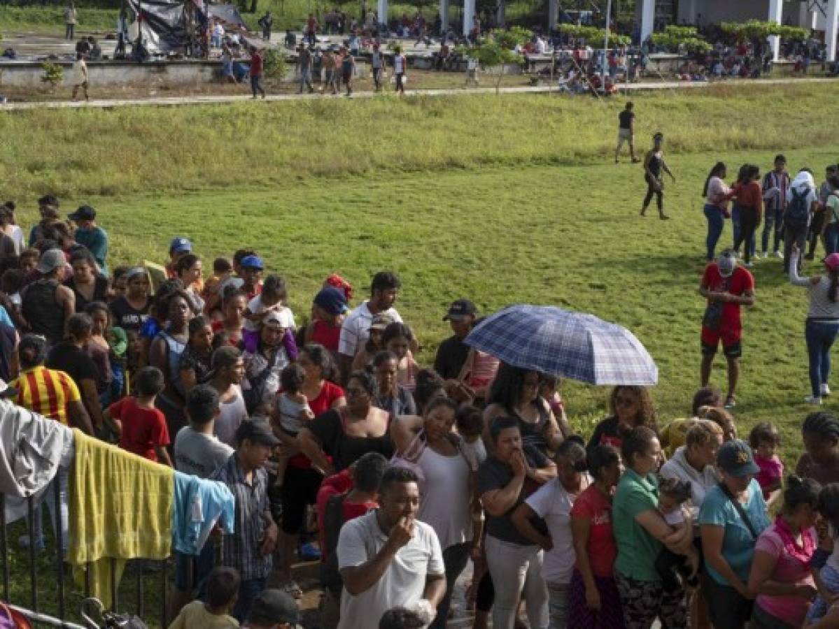 Hondureña que integra caravana migrante: 'Queremos caminar y llegar a Ciudad de México'
