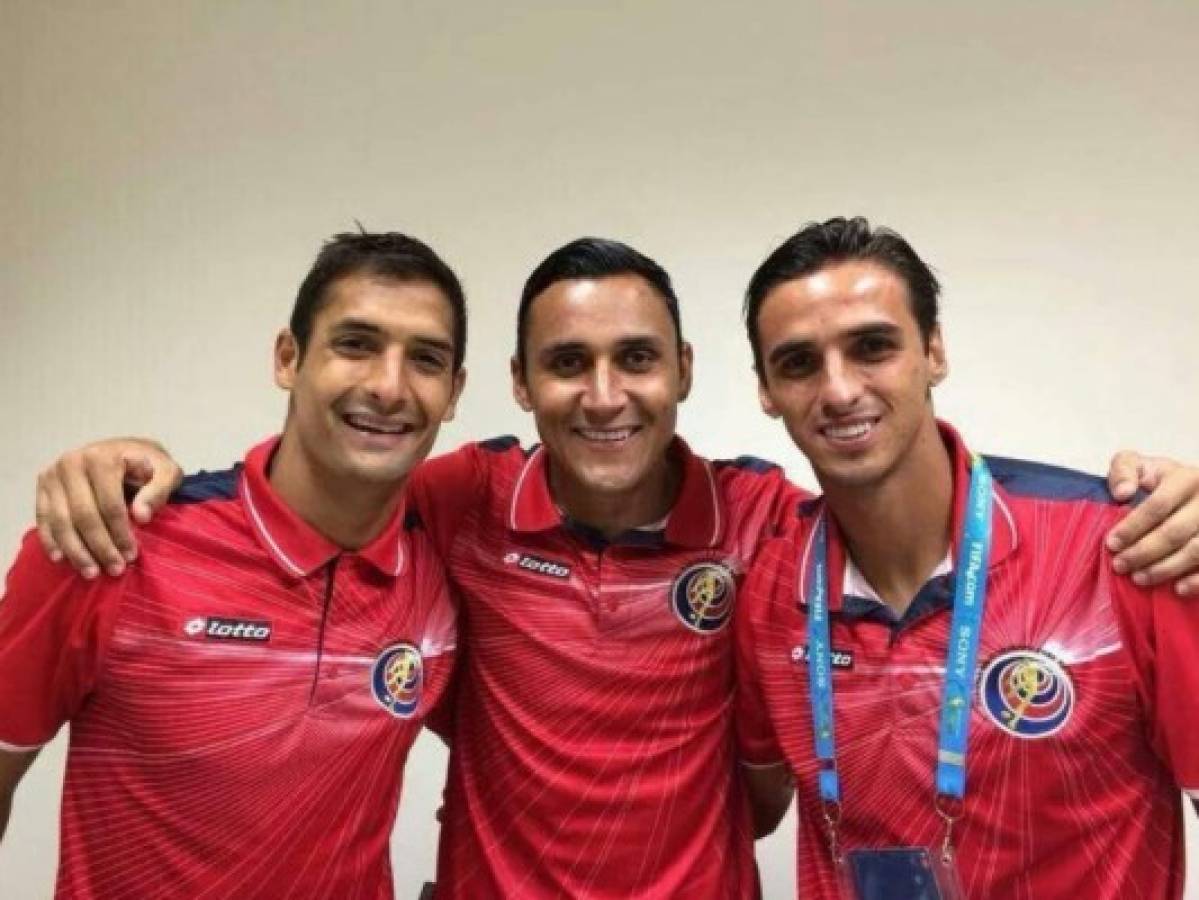 Según dirigente: Celso Borges, Keylor Navas y Bryan Ruiz habrían amenazado en 'hacer la cama' a Jorge Luis Pinto en Costa Rica