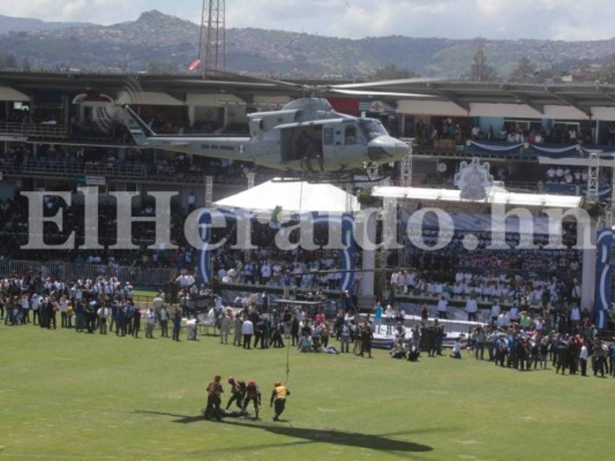 Paracaidistas y estrategias militares presentes en desfiles patrios 2016