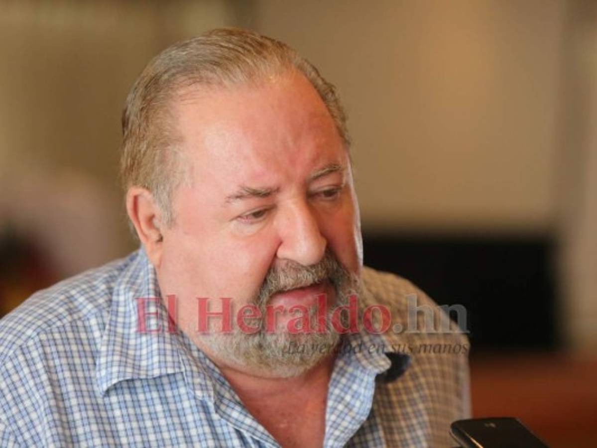 Adolfo Facussé: 'Vendrá un hospital móvil, nadie sabe nada de los otros seis”