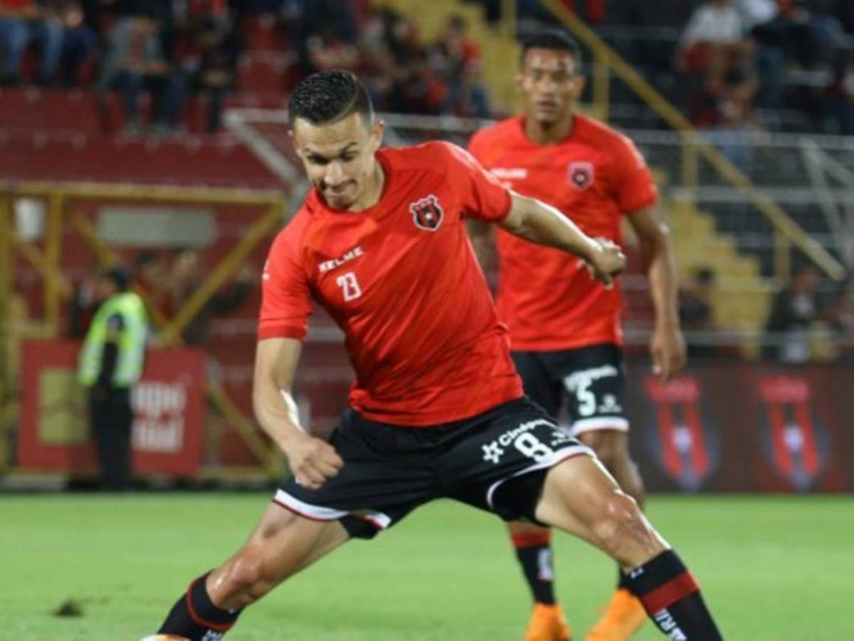 Alajuelense se lleva los tres puntos después de ganar 1-0 ante Carmelita