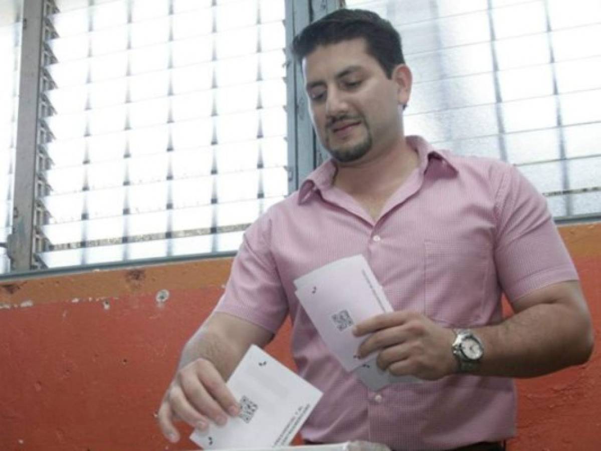 Precandidato a diputado Bader Dip se roba las miradas en La Ceiba