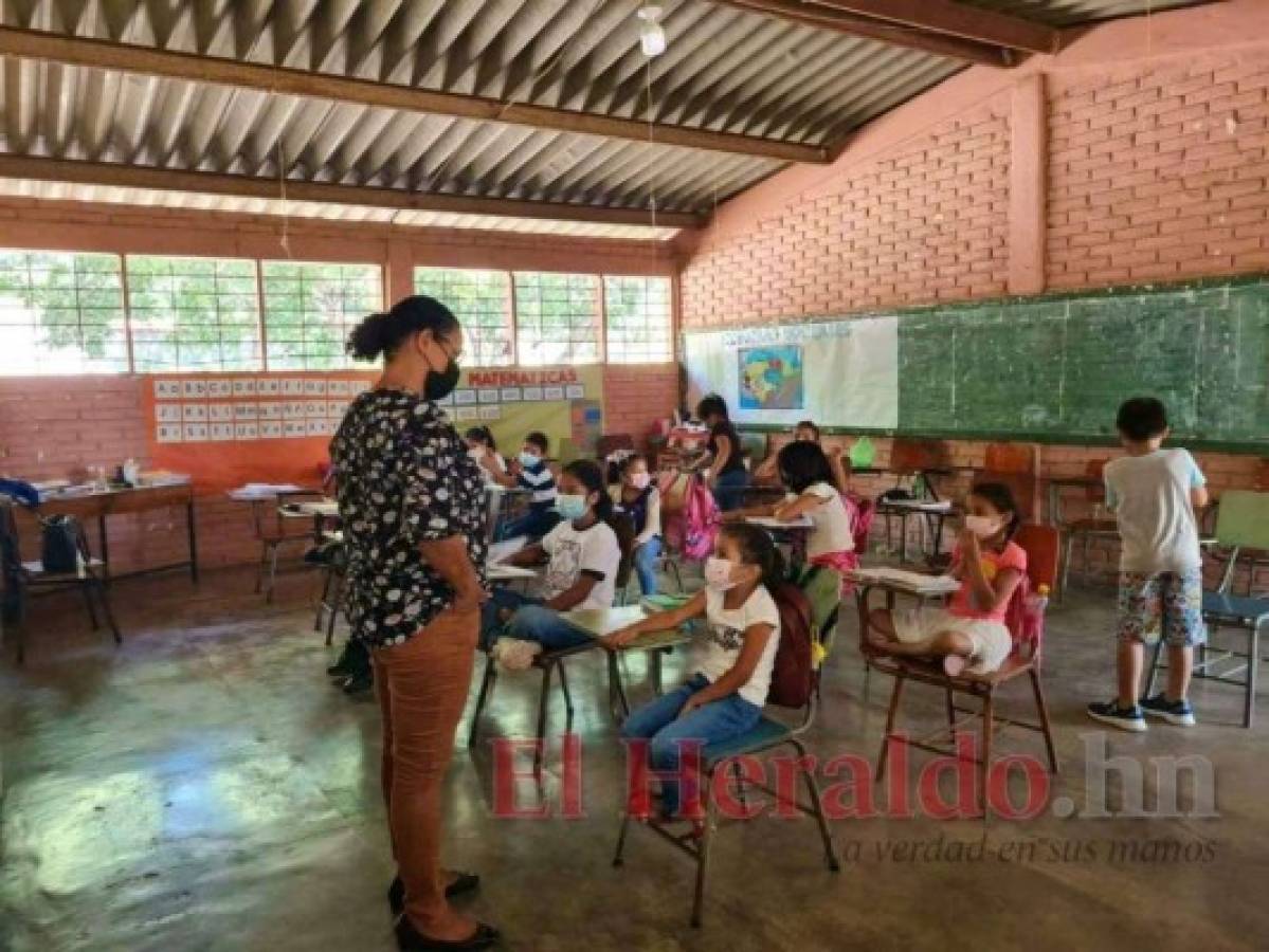 Comayagua: Ocho centros educativos cumplen con medidas para clases semipresenciales