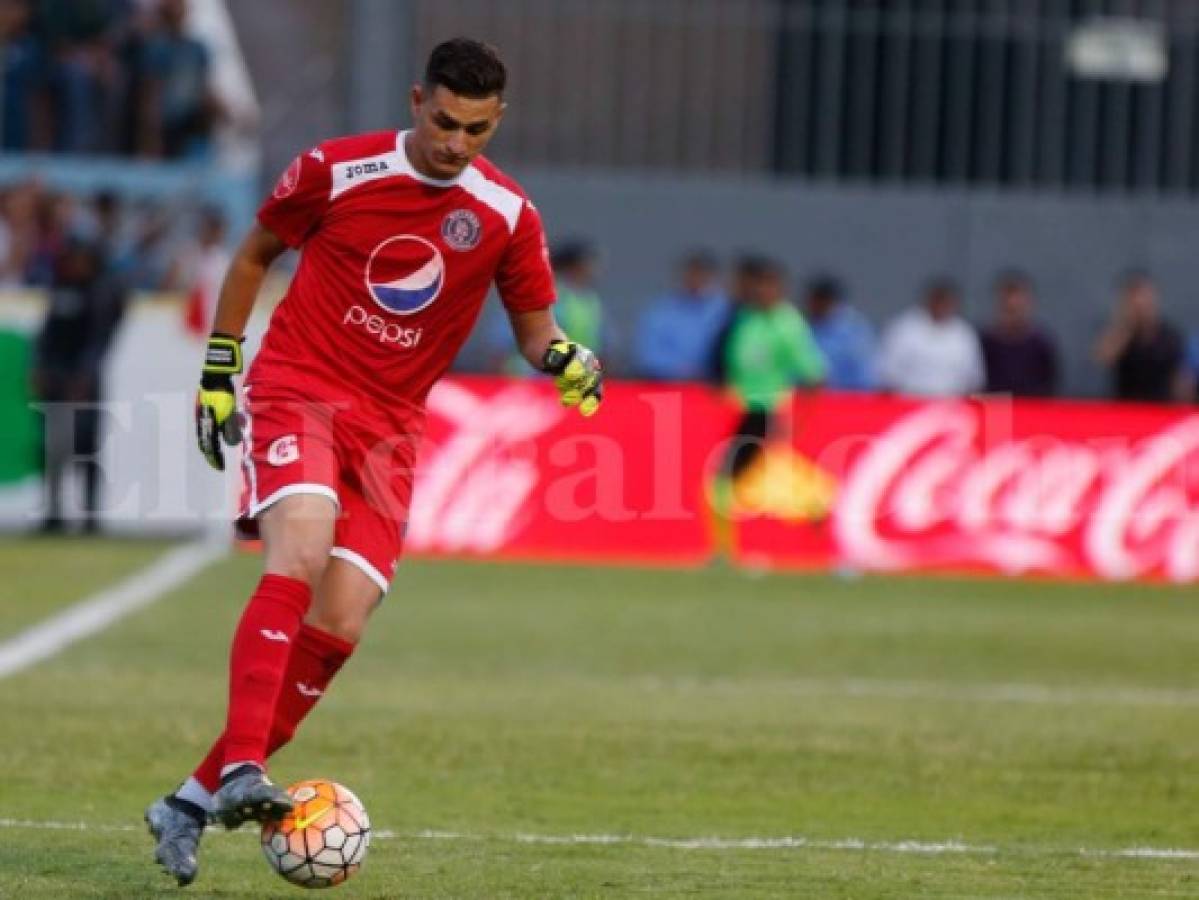 Harold Fonseca, portero de Motagua que ayer estrenó uniforme. Raro en Motagua.