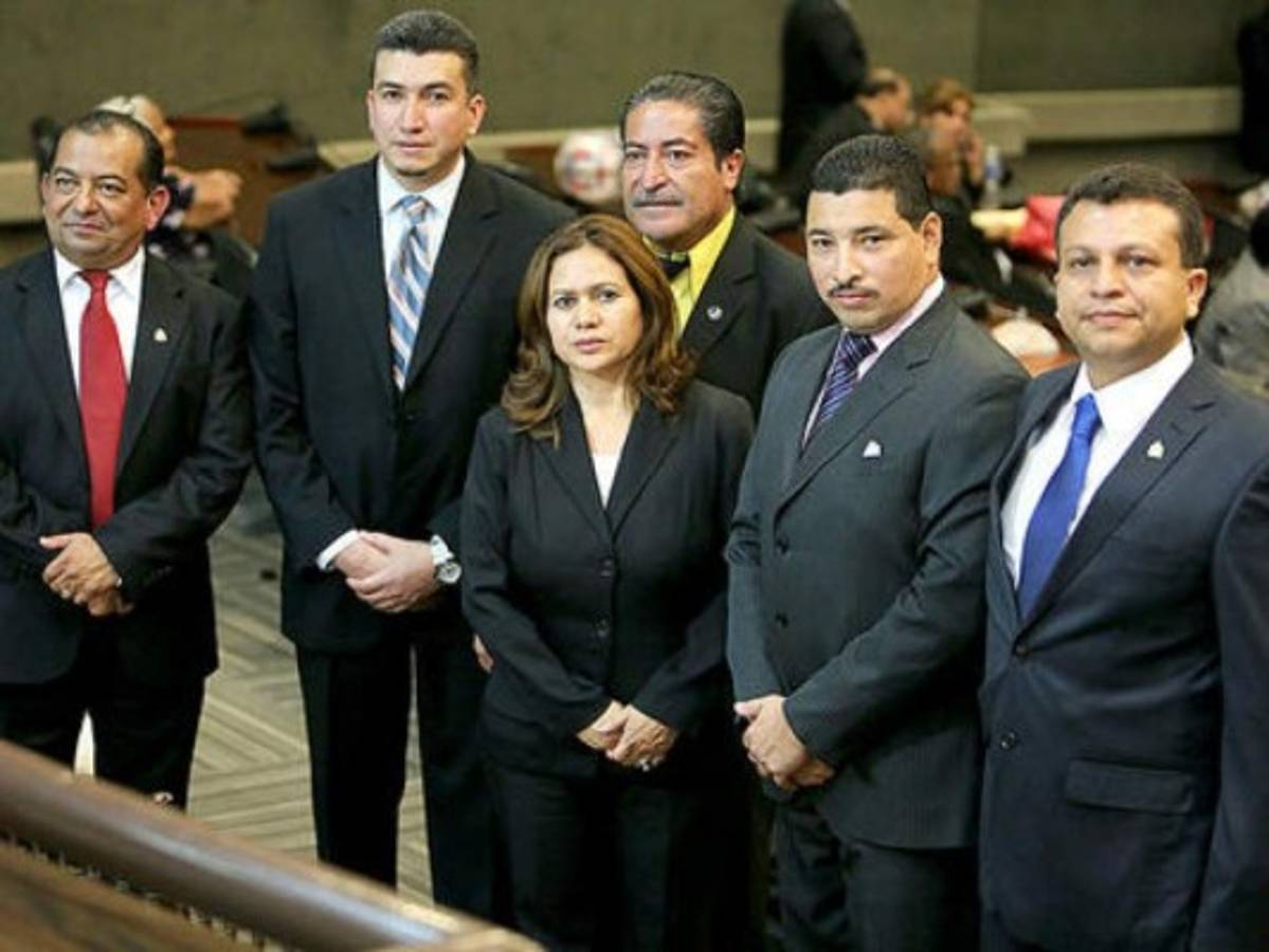 A primera hora del sábado saldrán de prisión los exconcejales