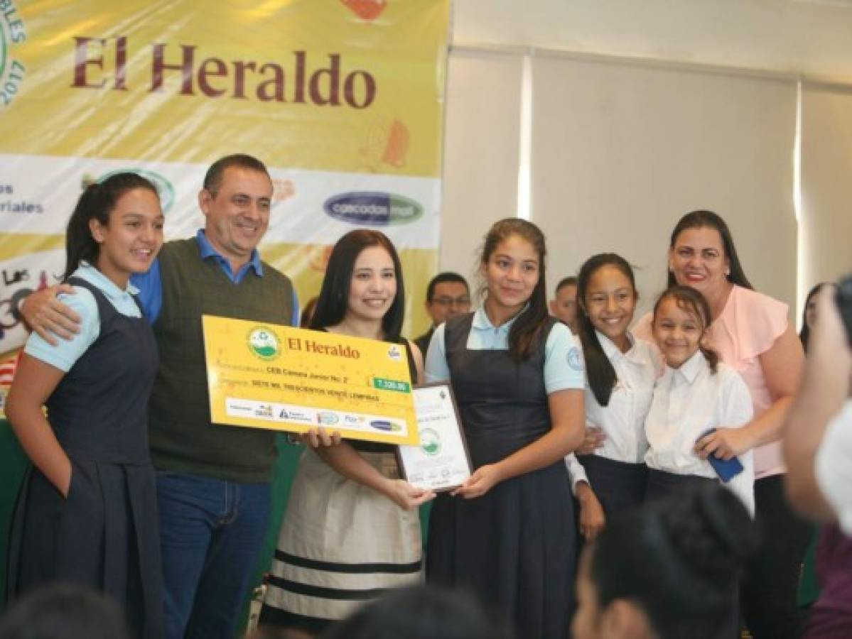 CEB destacan en concurso ecológico de EL HERALDO