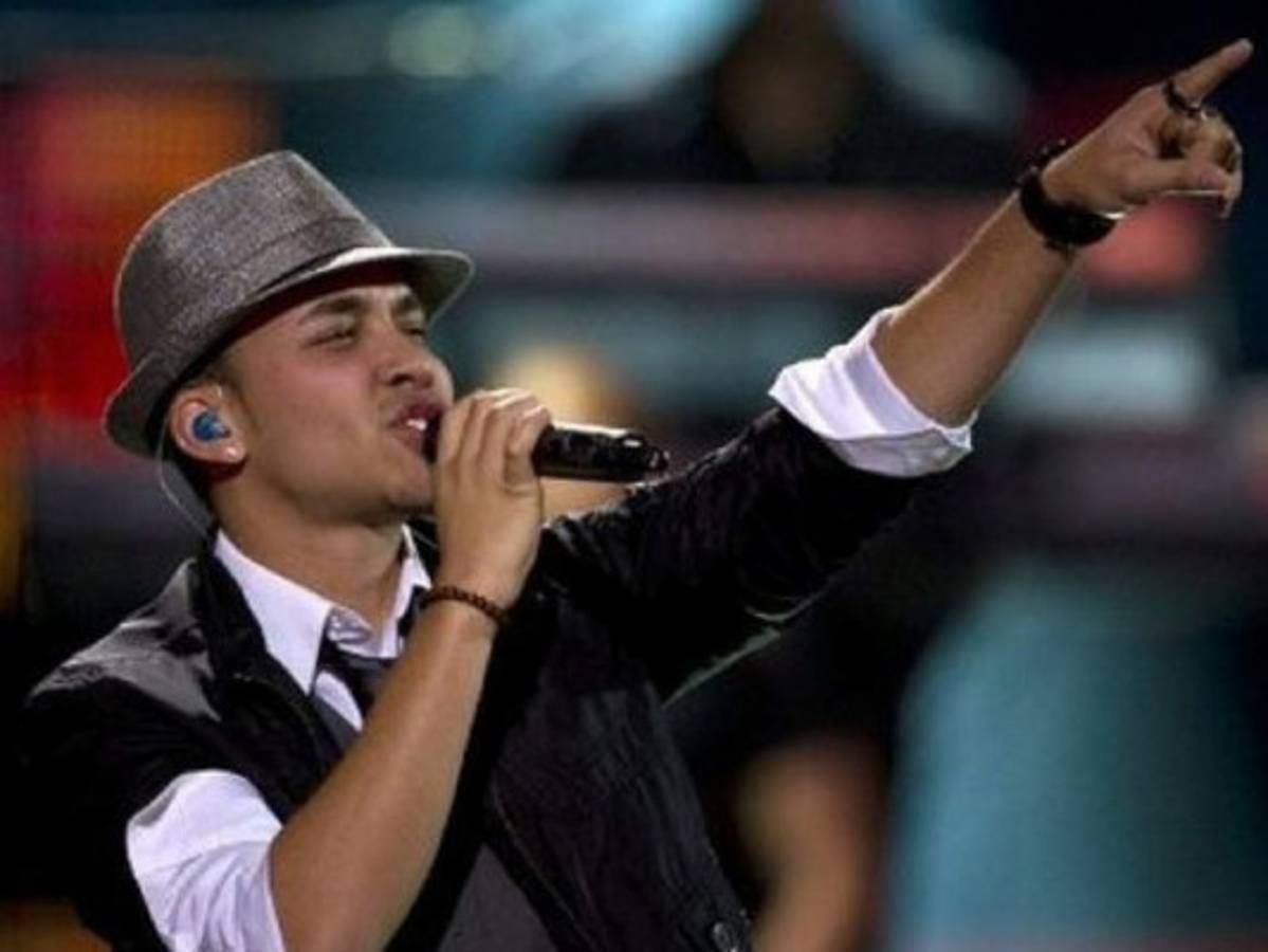'El Clavo Challenge” de Prince Royce ya es viral en redes