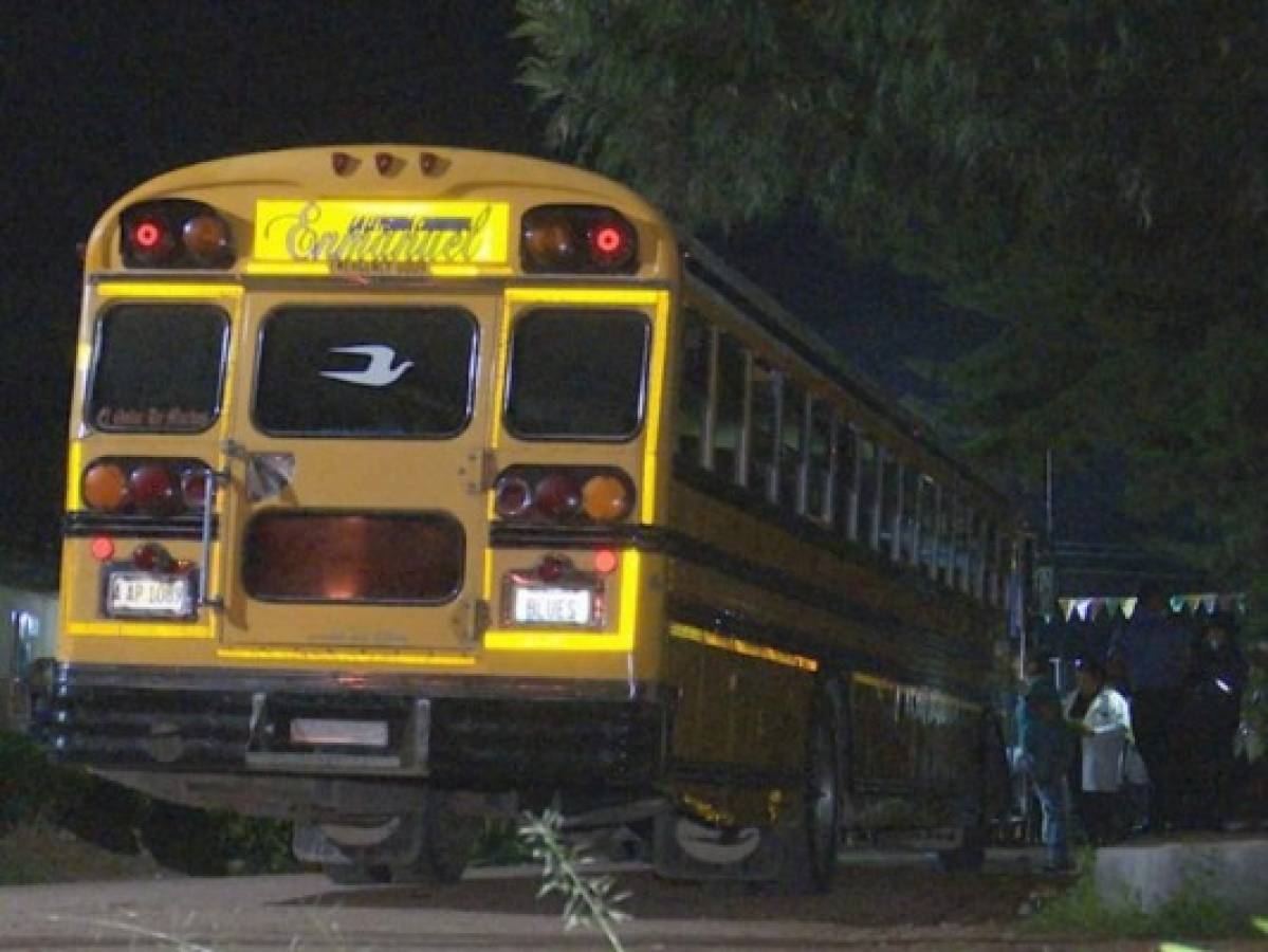 Frente a pasajeros matan a cobrador de bus en Lepaterique