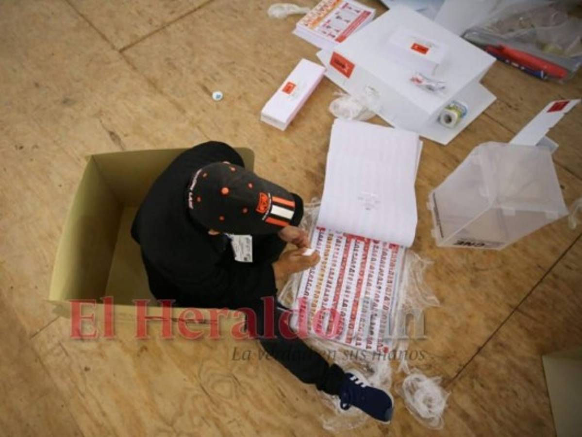 Sin mesas ni sillas para instalar las urnas se encuentra complejo de la Villa Olímpica