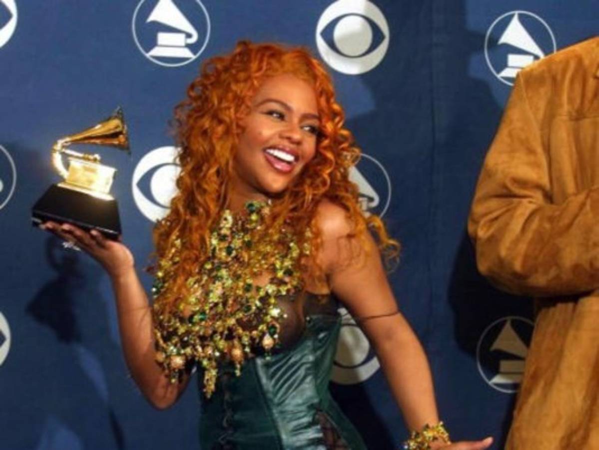 Famosa rapera Lil´Kim irreconocible con su nuevo cambio de imagen
