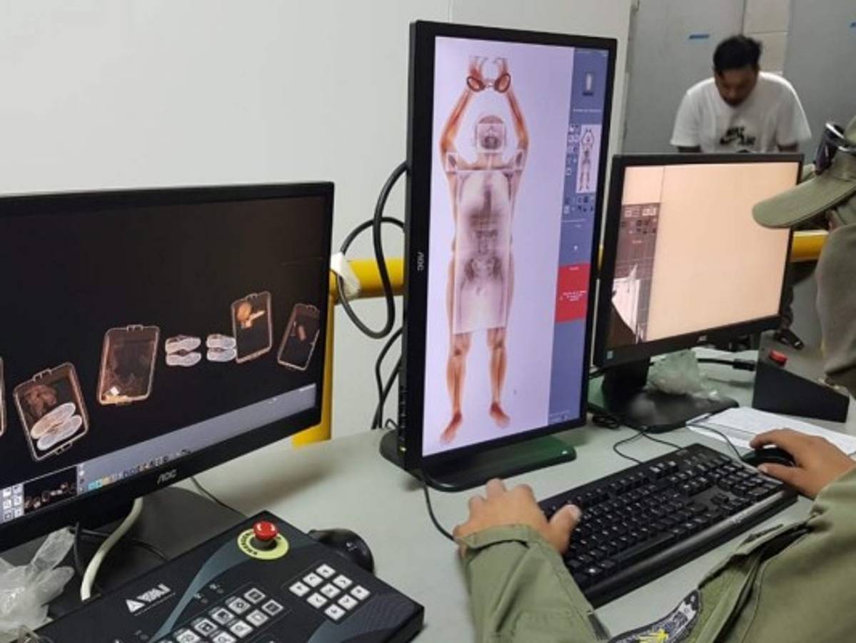 Los privados de libertad pasaron por estrictos protocolos de seguridad.