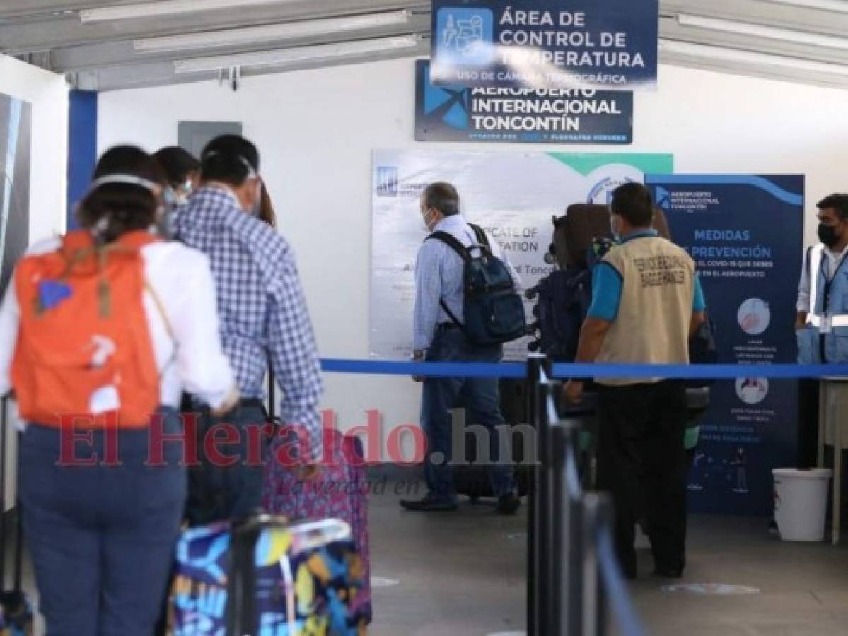 Personas vacunadas podrían ingresar a Honduras sin prueba PCR