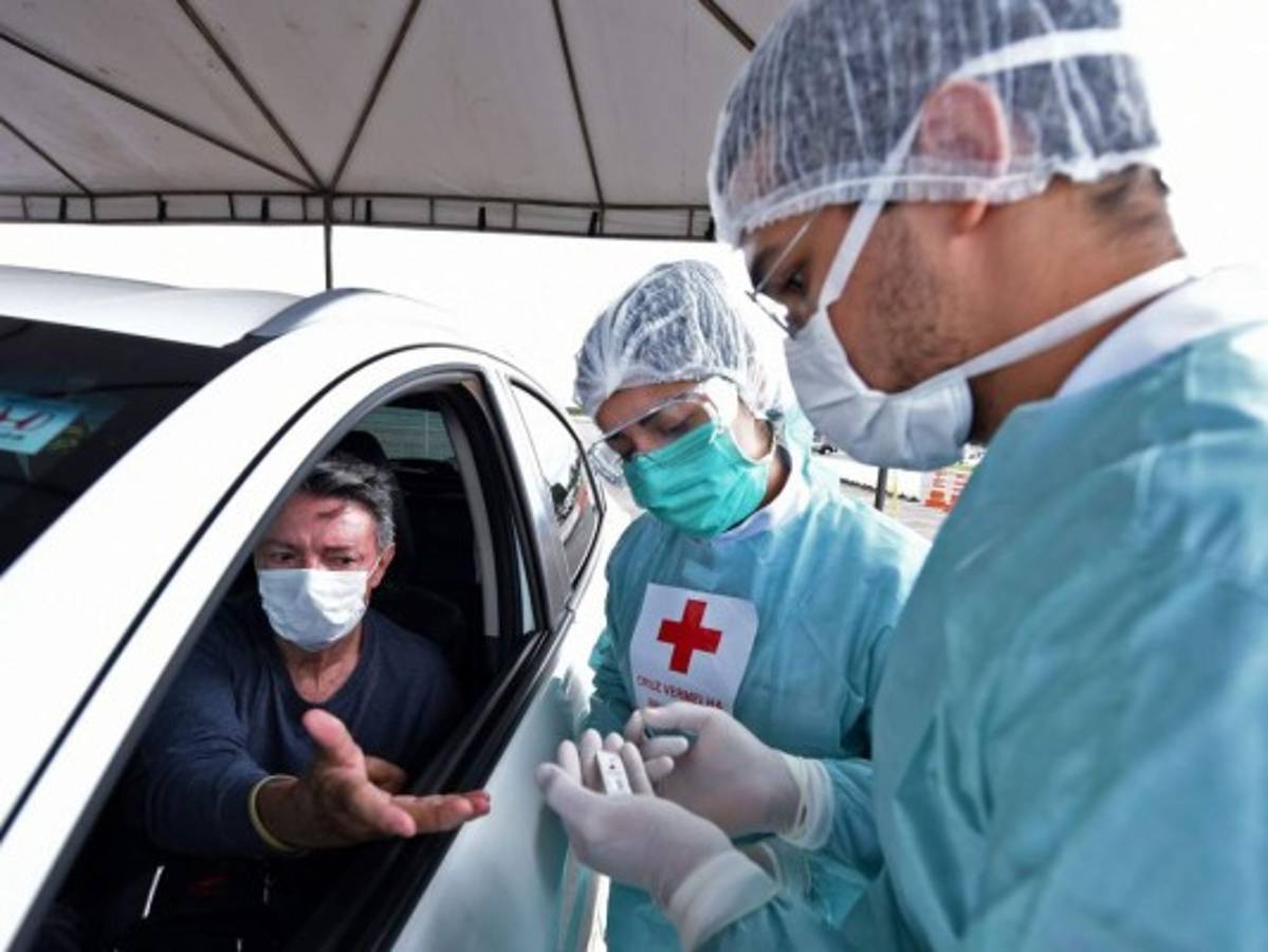 Brasil realiza primera prueba en masa para diagnosticar coronavirus