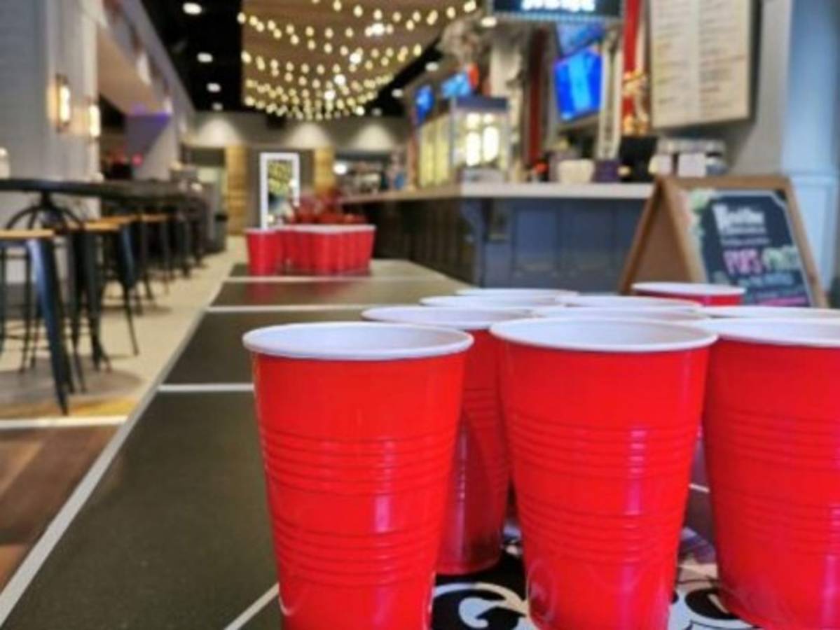 Unos 300 jóvenes se expusieron a covid-19 en fiesta en Texas