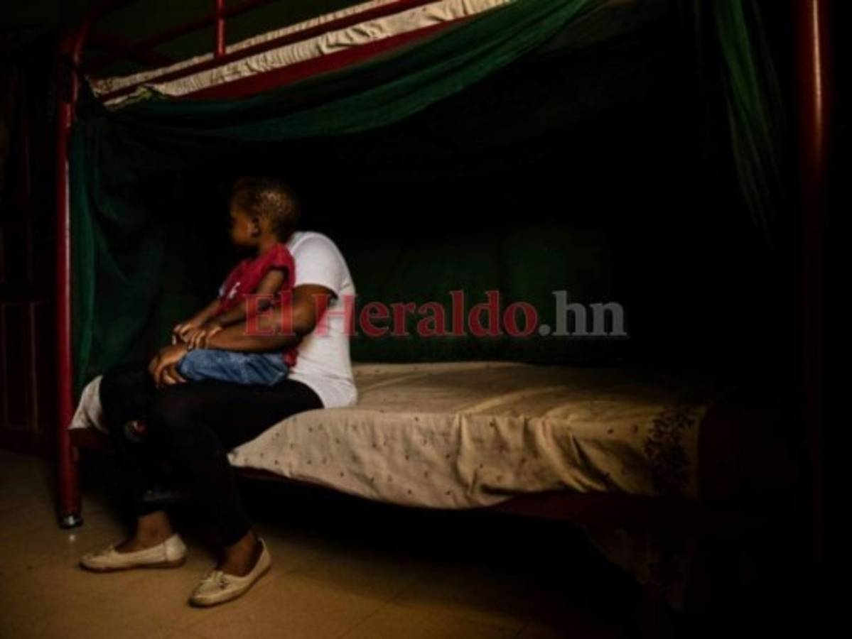 Mujeres nigerianas luchan por criar a sus hijos nacidos de violaciones en Libia