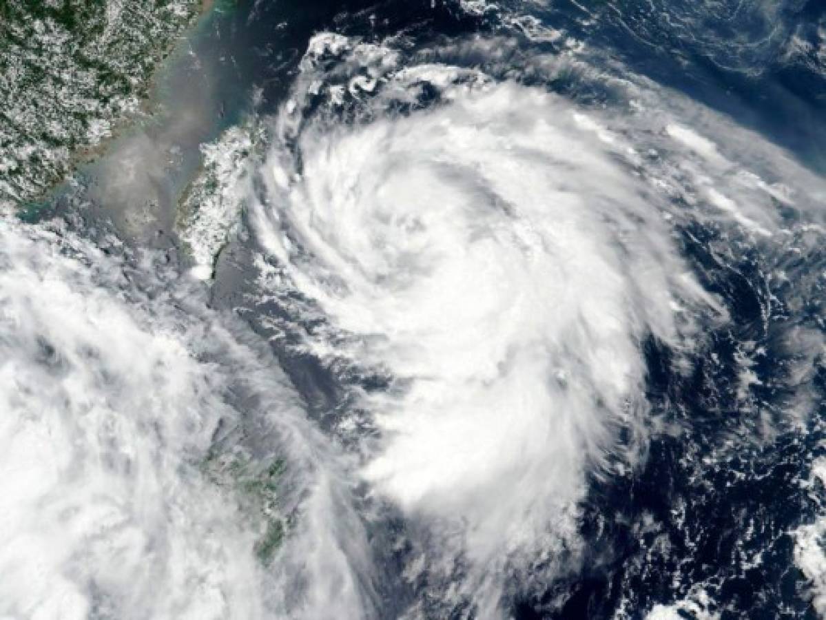 Islas del Caribe amenazadas por tormenta tropical Josephine