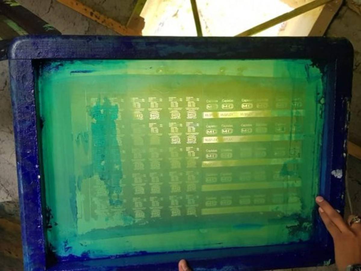 El Ibuprofeno MC600 era parte de los productos fabricados en el lugar, con similares apariencias a los medicamentos originales.