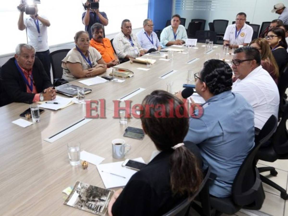 Mesas técnicas definirán fórmula para tarifas del sector transporte