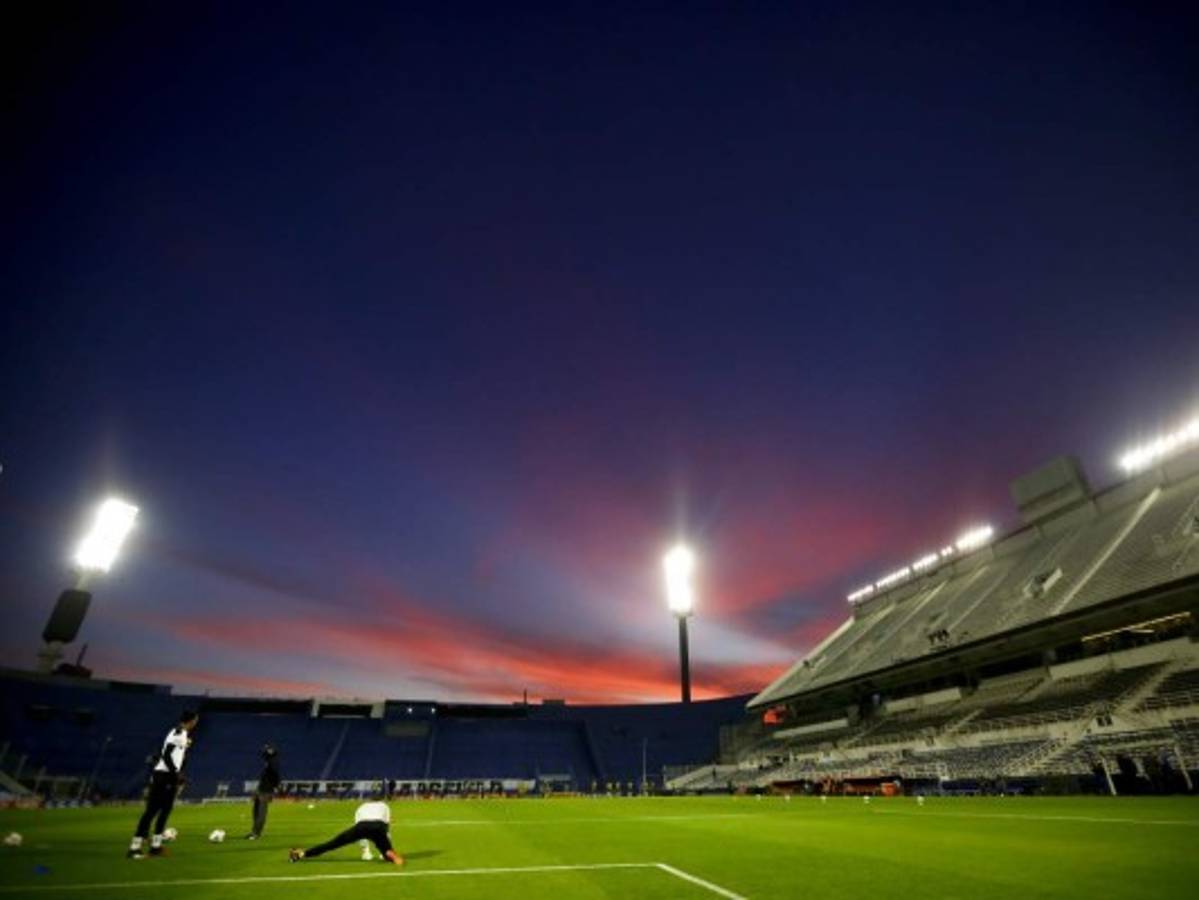Entre protestas y pandemia, Copa América pende de un hilo